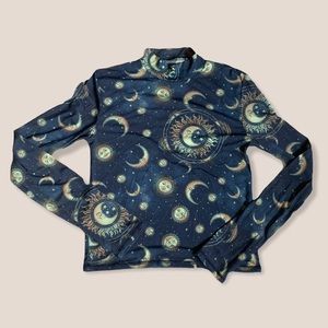 🌸Mesh stars & moons top with mock neck